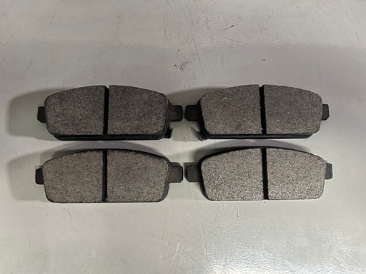 Pastillas de Freno Traseras Cerámicas Chevrolet Trax 2016-2017 / Sonic 2016-2019.