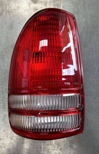 LUZ TRASERA IZQUIERDA DODGE DAKOTA 97/04