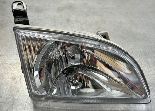 LUZ DEL/DER TOYOTA SIENNA 01/03