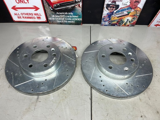 Discos Delanteros 310mm Perforados Chevrolet Colorado (USA) 2015-2020.