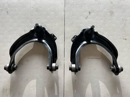 Tijeretas Delanteras Superiores Honda Accord 2003-2007 / Acura TSX 2004-2008.