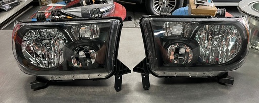 Luces Delanteras Carcasa Negra Toyota Tundra 08/13