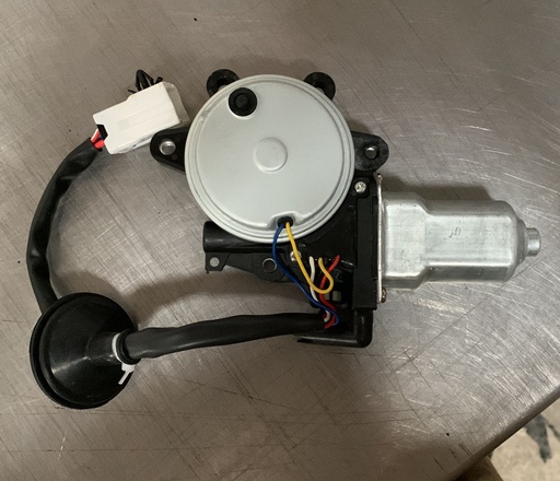 Motor de ventana delant izq Nissan Infiniti G35 Coupe 03/07