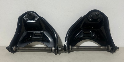 Tijeretas superiores para Chevrolet / GMC ( 4X2 ) Blazer 1995 al 2005 / El camino 1978 a 1987 / Malibu 1978 a 1983 / S10 1982 al 2003 / Monte carlo 1978 a 1988 / Jimmy 1992 al 2001 / Sonoma 1991 al 2003