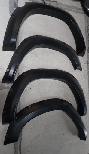 Flares set de 4 para Dodge RAM 1500 19-21
