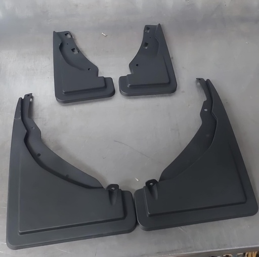Loderas delanteras y traseras para Ford Bronco Sport 21-23