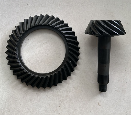 Piñon y Corona para diferencial GM12 Tornillos con relación 3.08.