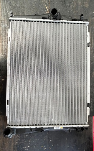 Radiador BMW 1 fila 328i 2.0L/3.0L 2007 al 2013 328xi 3.0L 2007 al 2008  128i 3.0L 2007 al 2013