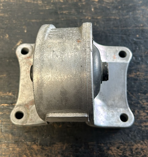 Soporte de transmisión Nissan Altima 2002 al 2006 2.5L