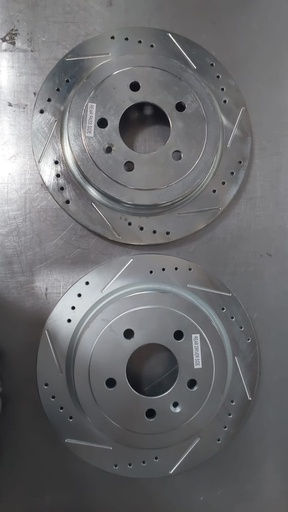 Discos traseros ventilados perforados para  Cadillac ATS 2013-2018