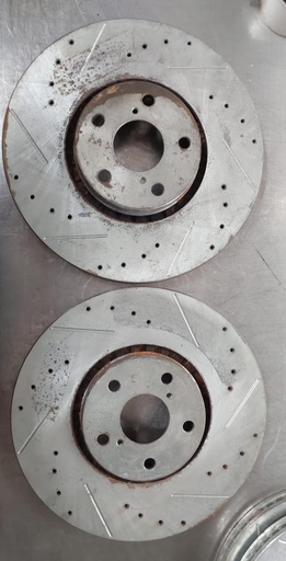 Discos delanteros ventilados perforados para Lexus GS430/GS460/GS450H/IS350 06-11