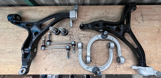 Kit de Suspensión de 8 Piezas Mercedes Benz GL320 2007-2009 / GL350 2010-2012 / GL450 2007-2012 / GL550 2008-2012 / ML320 2007-2009 / ML450 2010-2011.