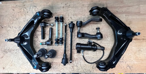 Kit de Suspensión 13 Piezas Chevrolet Silverado 2500HD 2003-2006 / 3500HD 2001-2006 / Avalanche 2500 2002-2006.