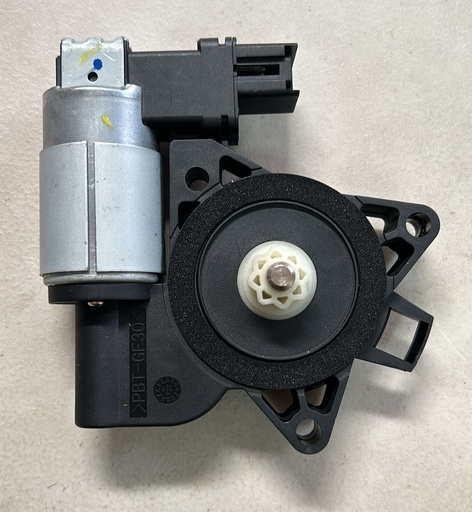 Motor de ventana delantero izquierdo o trasero derecho para Mazda 3 2004 al 2009 Mazda 5 2003 Mazda 6 2004 al 2008 CX-7 2007 al 2012 CX-9 2007 al 2016 RX8 (delantera derecha) 2008 al 2011